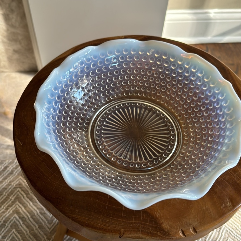 Vintage Fenton Hobnail Moonstone Opalescent 9 1/2” Ruffles Glass Bowl ⭐️